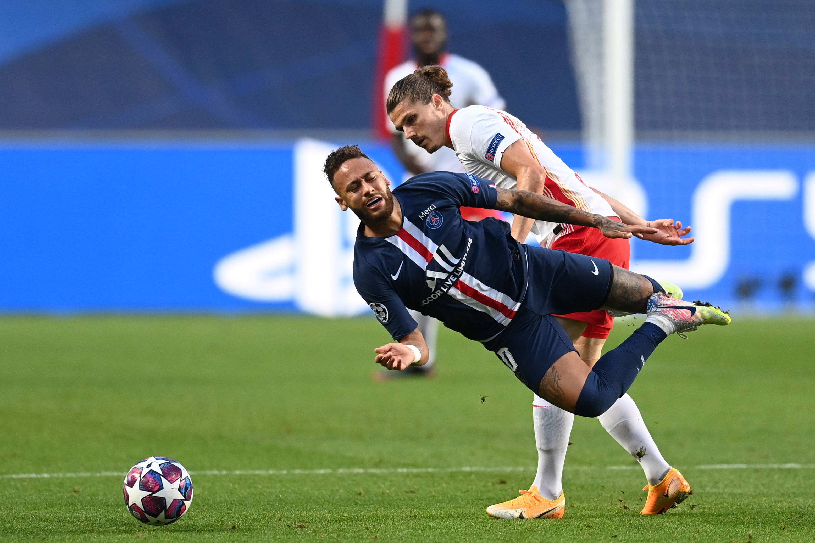 爱游戏入口-周四003欧罗巴费内巴切vs曼联