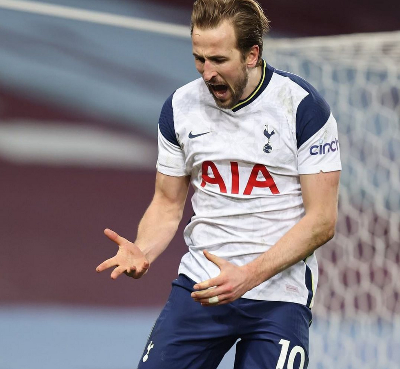 爱游戏官方-里昂足球俱乐部队徽