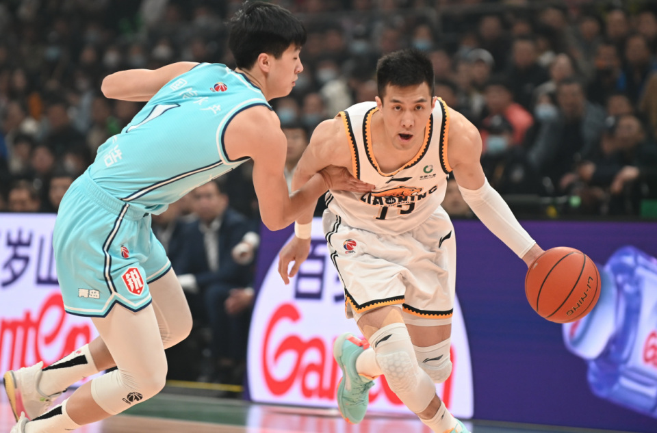 爱游戏APP-关于CBA常规赛赛程吃紧，罗马清晨外线爆发，压力陡增，医务组通报恢复的信息